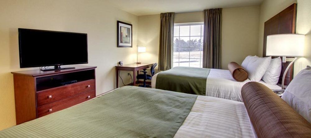 Cobblestone Inn & Suites-Kersey Eksteriør billede