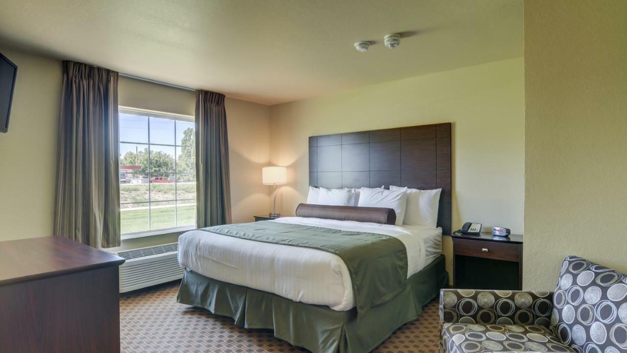 Cobblestone Inn & Suites-Kersey Eksteriør billede