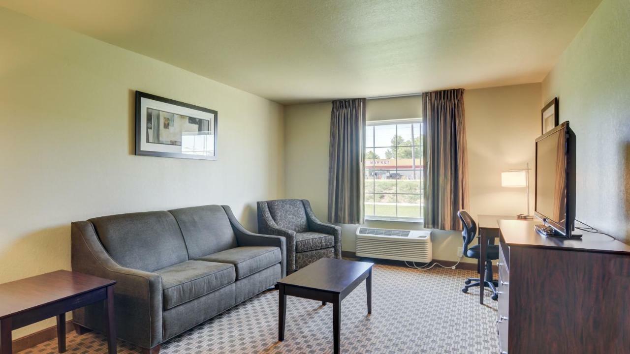 Cobblestone Inn & Suites-Kersey Eksteriør billede