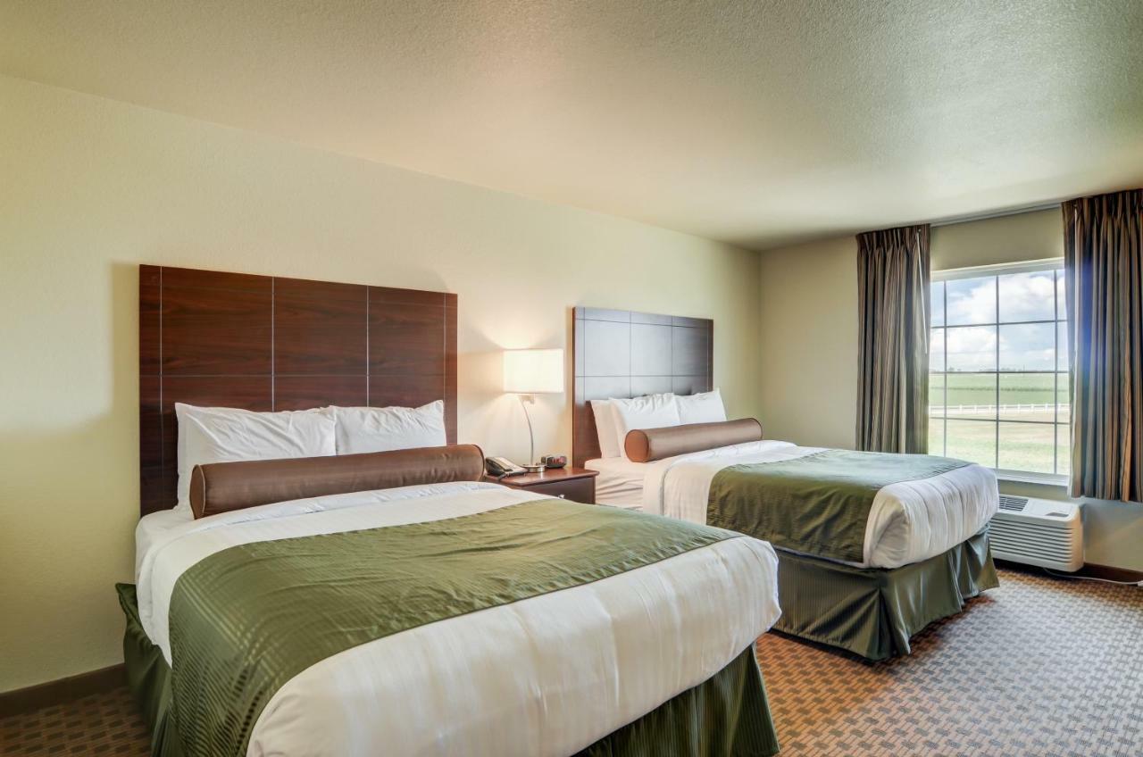 Cobblestone Inn & Suites-Kersey Eksteriør billede